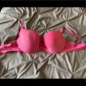 Victoria’s Secret lined demi 38D